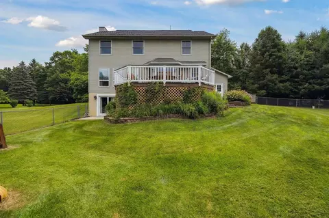 Exterior - 7118 Browns Lk, Jackson, MI 49201 photo 10 of 16