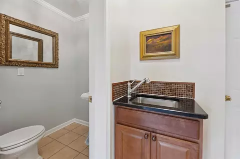 Bath - 7118 Browns Lk, Jackson, MI 49201 photo 5 of 7