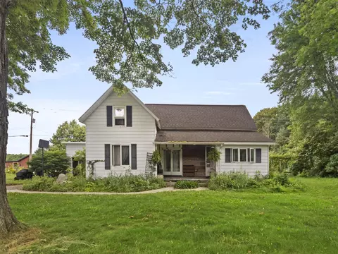 9234 Glovers Lake Rd, Bear Lake, MI 49614