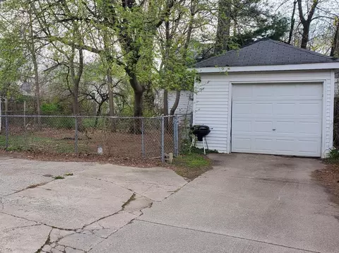 Exterior - 39 E Battle, Creek, MI 49017 photo 2 of 3