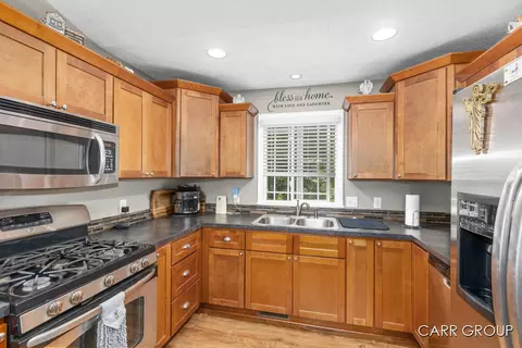 2808 Creekside, Dorr, MI 49323 photo 8