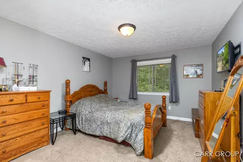 2808 Creekside, Dorr, MI 49323 photo 17