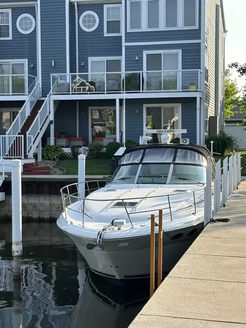 2317 S Pointe #5, Saint Joseph, MI 49085