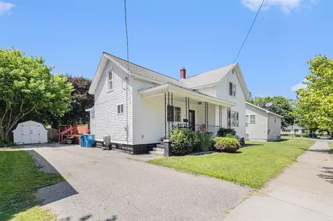 706 Ramsdell, Manistee, MI 49660 photo 2