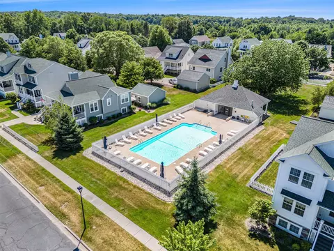 424 Summer Grv, Douglas, MI 49406 photo 3