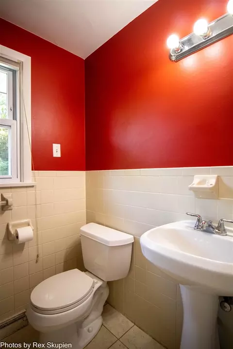 Bath - 521 E Pne, Fremont, MI 49412 photo 11 of 12