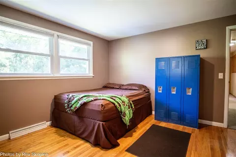 Bedroom - 521 E Pne, Fremont, MI 49412 photo 2 of 12