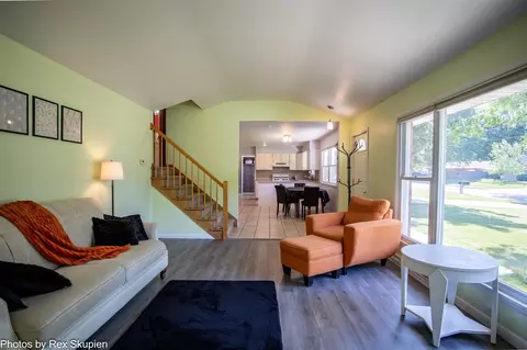 Living - 521 E Pne, Fremont, MI 49412 photo 4 of 13