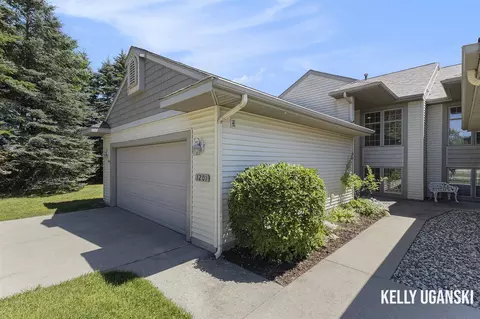 1201 S Timberview, Whitehall, MI 49461 photo 4
