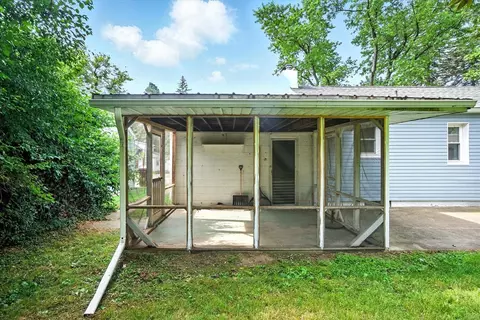 Exterior - 500 Heyser, Jackson, MI 49203 photo 9 of 14