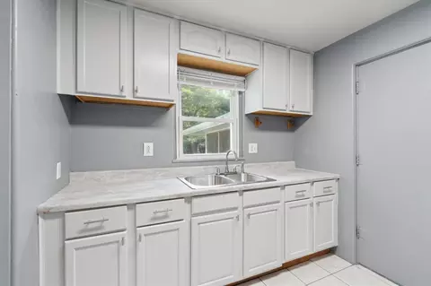 Other - 500 Heyser, Jackson, MI 49203 photo 2 of 10