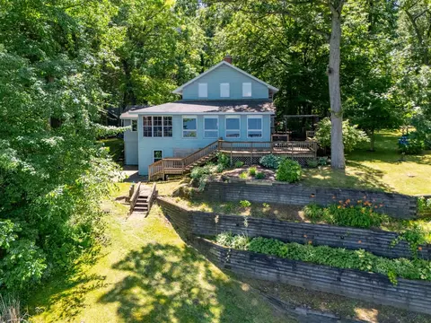 44850 Woodman, Paw Paw, MI 49079