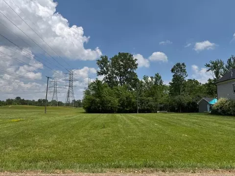 652 N Willard, Canton, MI 48187