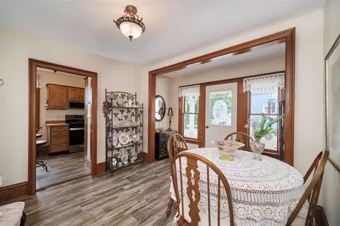 Dining - 286 5th, Manistee, MI 49660 photo 3 of 3