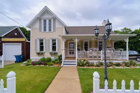 Exterior - 286 5th, Manistee, MI 49660 photo 2 of 15