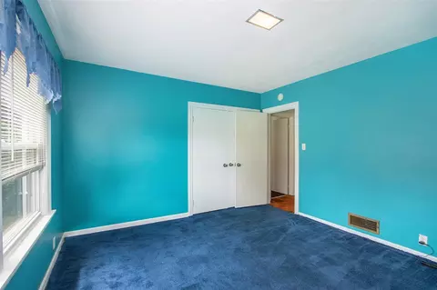 Bedroom - 22964 29th, Gobles, MI 49055 photo 6 of 6