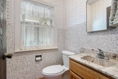 Bath - 22964 29th, Gobles, MI 49055 photo 2 of 2