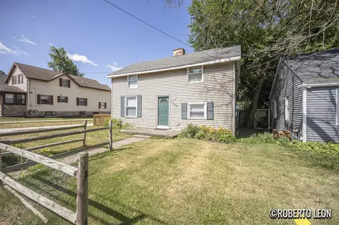 1749 Burlingame, Wyoming, MI 49509