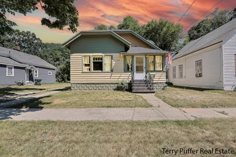 594 Oak, Muskegon, MI 49442