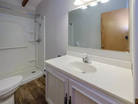 Bath - 4409 E T U, Vicksburg, MI 49097 photo 2 of 3