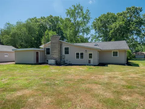 Exterior - 4409 E T U, Vicksburg, MI 49097 photo 5 of 6