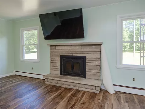 Living - 4409 E T U, Vicksburg, MI 49097 photo 5 of 6