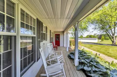 Exterior - 2905 E Munger, Tecumseh, MI 49286 photo 3 of 8