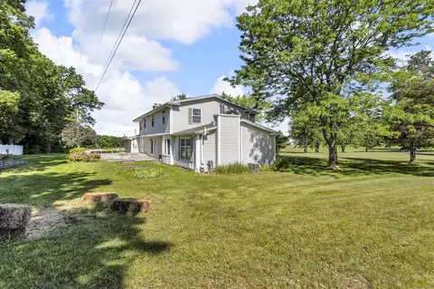 Exterior - 2905 E Munger, Tecumseh, MI 49286 photo 7 of 8