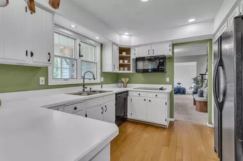 Kitchen - 2905 E Munger, Tecumseh, MI 49286 photo 4 of 5