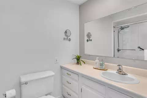 Bath - 2905 E Munger, Tecumseh, MI 49286 photo 2 of 5