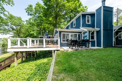 5680 Woodland, Watervliet, MI 49098