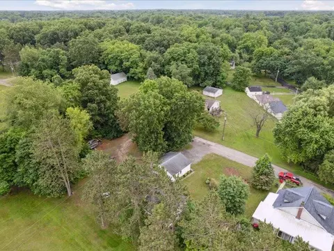 465 Champion, Jackson, MI 49201 photo 48