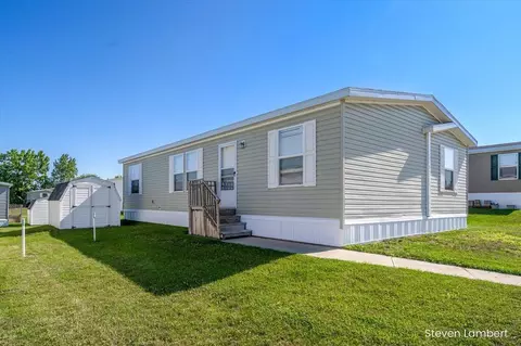 947 Redwood, Hastings, MI 49058