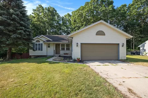 1972 Red Pne, Dorr, MI 49323
