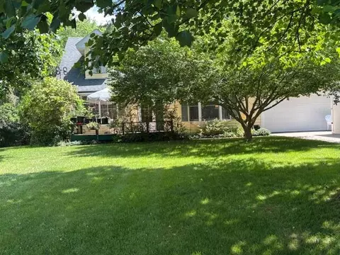 43618 Carla, Paw Paw, MI 49079