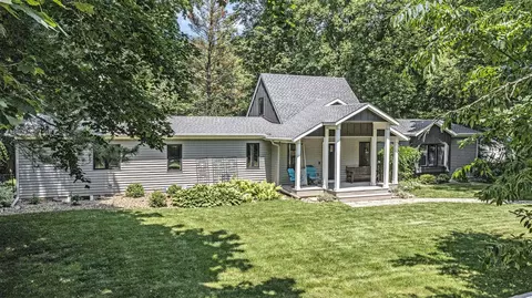 3828 Grand Pr, Kalamazoo, MI 49006