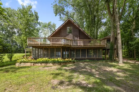 152 32nd, Allegan, MI 49010