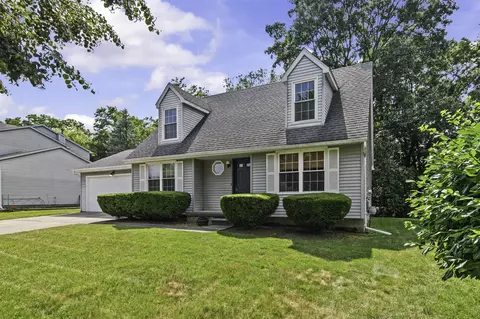 894 Alpine, Brighton, MI 48116 photo 2