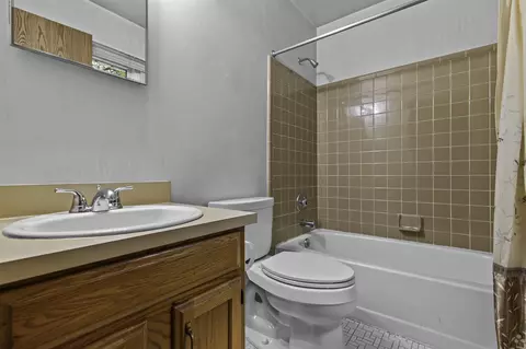 894 Alpine, Brighton, MI 48116 photo 16