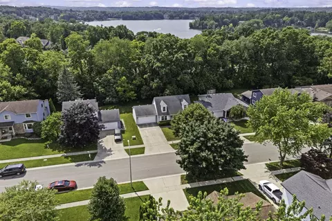 894 Alpine, Brighton, MI 48116 photo 6