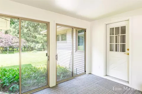 7131 Windcrest, Grand Rapids, MI 49546 photo 2