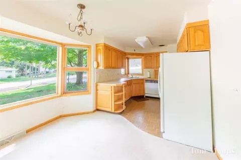 7131 Windcrest, Grand Rapids, MI 49546 photo 5