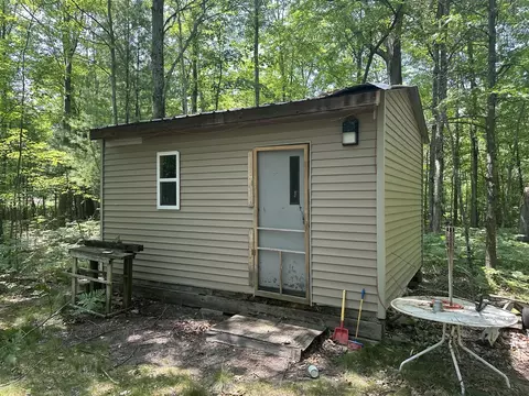 8747 E Kinney, Branch, MI 49402 photo 5