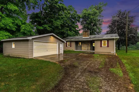 66545 Winding Riv, Constantine, MI 49042