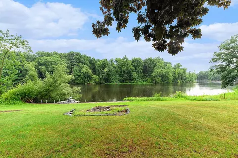Exterior - 66545 Winding Riv, Constantine, MI 49042 photo 4 of 7