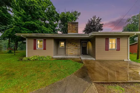 Exterior - 66545 Winding Riv, Constantine, MI 49042 photo 6 of 7