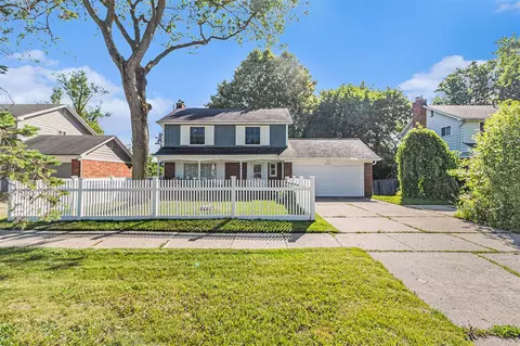 2576 Packard, Ann Arbor, MI 48104