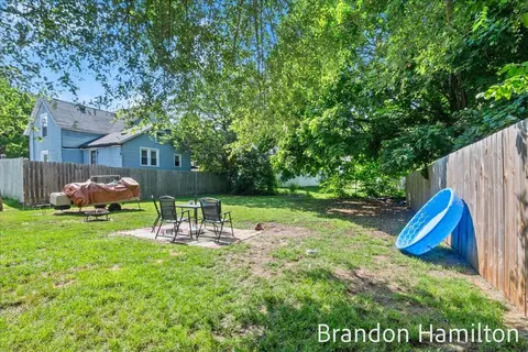 Exterior - 107 W W Ctr, Belding, MI 48809 photo 1 of 3