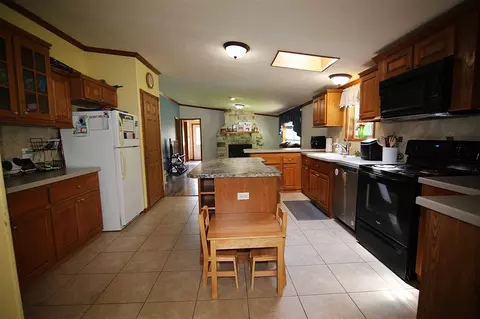 Kitchen - 15145 Millard, Three Rivers, MI 49093 photo 2 of 7