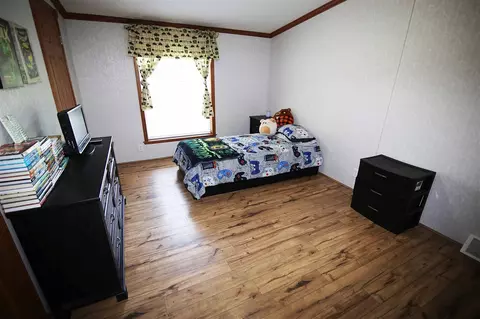 Bedroom - 15145 Millard, Three Rivers, MI 49093 photo 7 of 11
